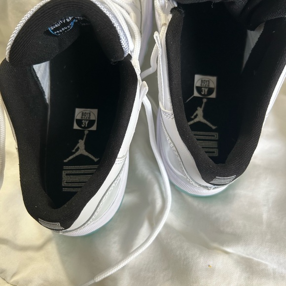 Child. 3Y Air Jordan 11 Retro Low Legend Blue - Picture 7 of 8